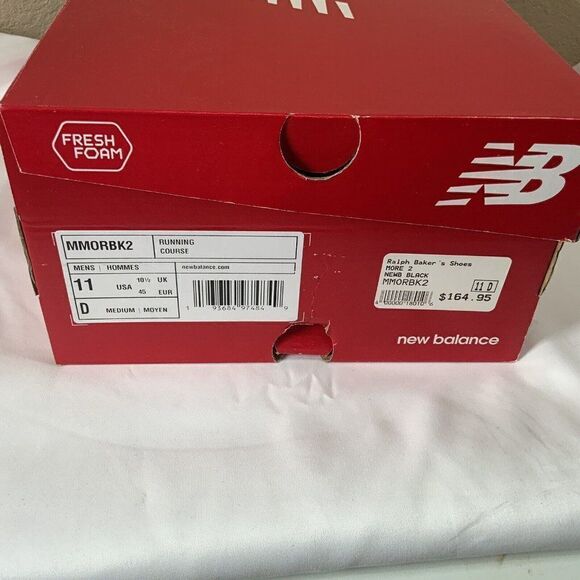 Size 11 - EUC New Balance Fresh Foam More v2 Black 2020 C10 - Picture 12 of 15